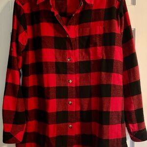 Columbia Red and Black Plaid Flannel Shirt w/ pocket. EUC - Medium
